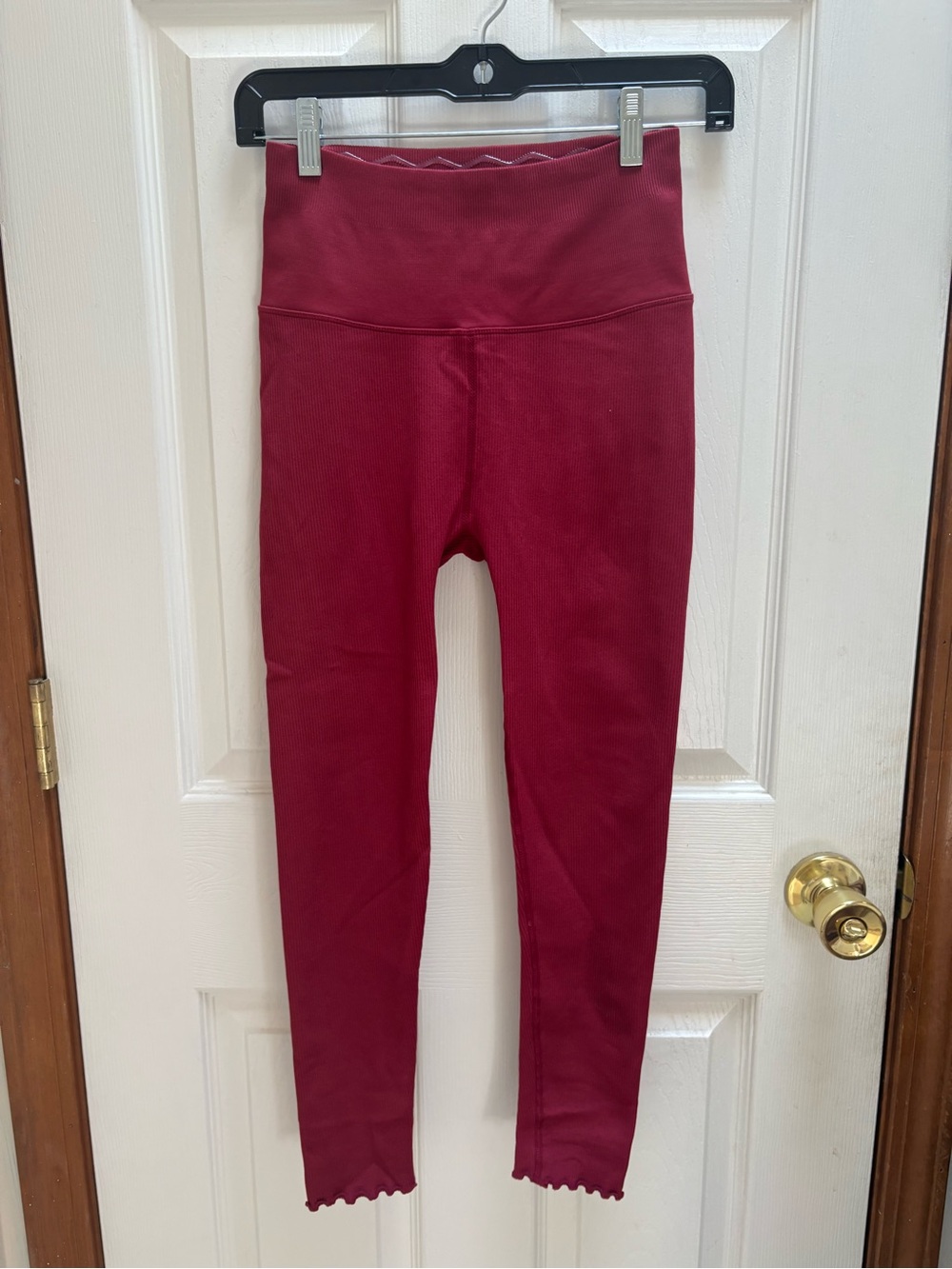 Spiritual Gangster High-Waist Burgundy Leggings
